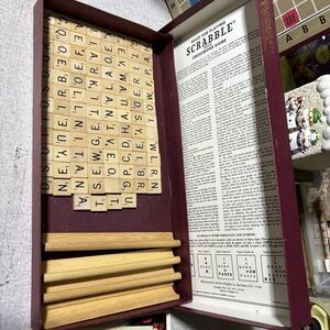 1976 SCRABBLE Board Game ~ Standard Edition, Selchow & Righter ~ Very Nice